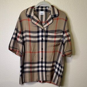 100% Silk Like New Burberry Collared Shirt size 6